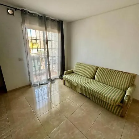Buzanada Charming بيت شباب *