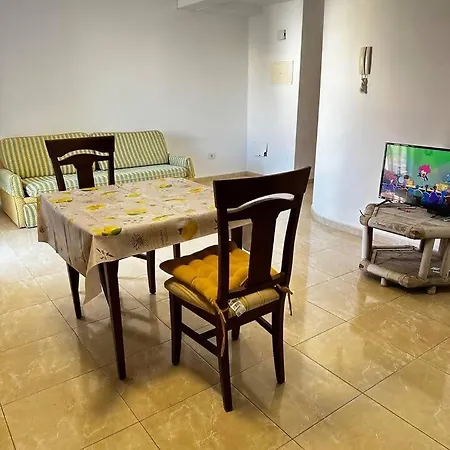 بيت شباب Buzanada Charming